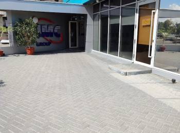 chirie oficii de 20 m2 28 m2 14 m2 8 m2  botanica bl. dacia prima linie .
