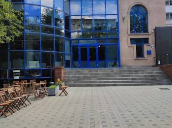 Chirie spatiu comercial , oficii 225 m2 Botanica Chisinau str. Cuza Voda .