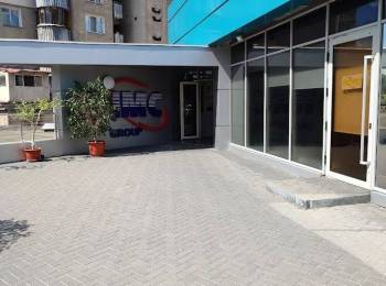 Chirie oficiu 10 m2 Botanica Chisinau bl. Dacia . Prima Linie .