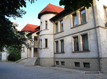 Chirie oficiu 20 m2 Centru Chisinau .