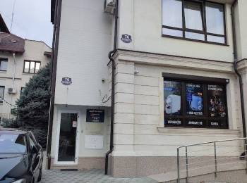 Chirie oficiu 17 m2 Botanica Chisinau . Prima Linie .
