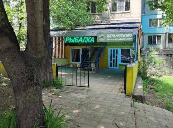 Chirie spatiu universal 60 m2 Botanica Chisinau . Prima Linie .