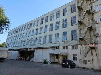 Chirie spatiu  industrial 1000 m2 Chisinau. Centru .