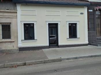 Chirie Centru spatiu 75 m2 + 75m2 Chisinau Prima Linie .