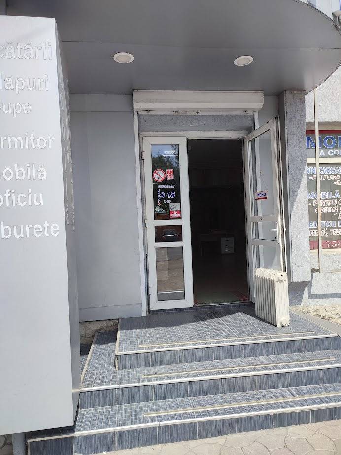 Chirie spatiu comercial 246 m2 Show Room  Centru  str. Columna.  Prima Linie.