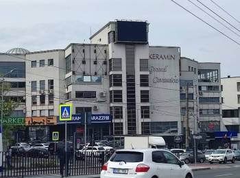 Oficiu 87 m2 Botanica Chisinau str. Decebal .