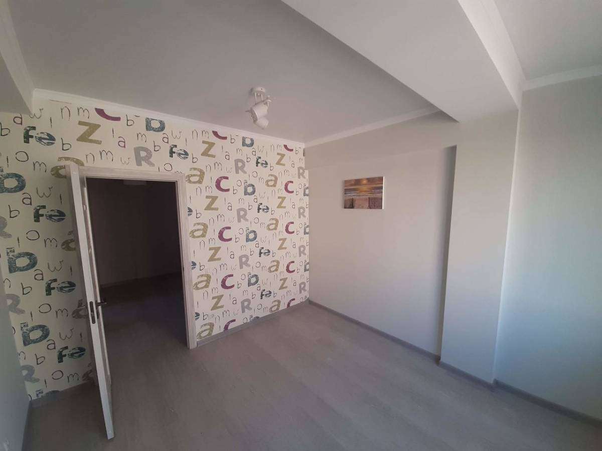 Apartament Nou Reparatie Miorita 12