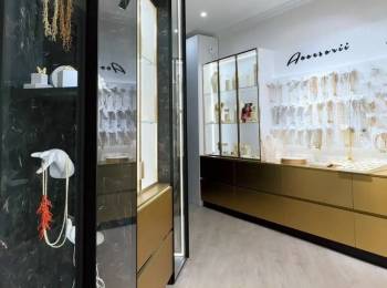 Se vinde afacere la cheie. Magazin premium -  Brand renumit!