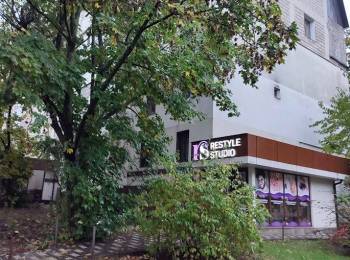 Chirie Salon de Frumusete 110 m2 Botanica Chisinau str. Teilor .